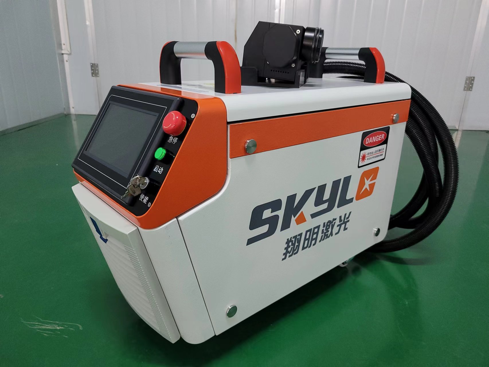 Handheld 100W pulse laser cleaning machine